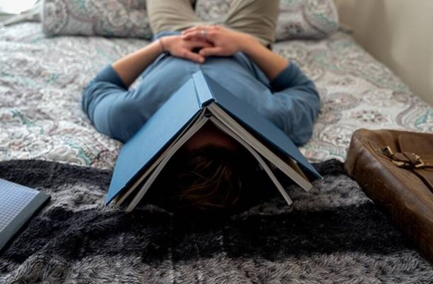 You Don’t “Catch Up” on Sleep. And That’s the Problem.