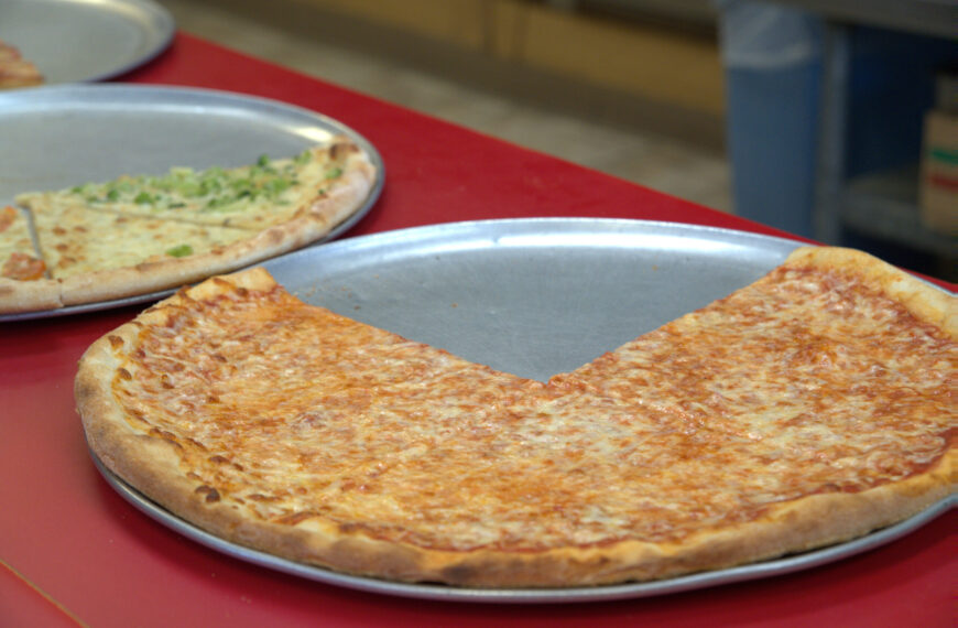 Testing Our Luck and Trying Out Las Vegas Pizza – West Chester, PA